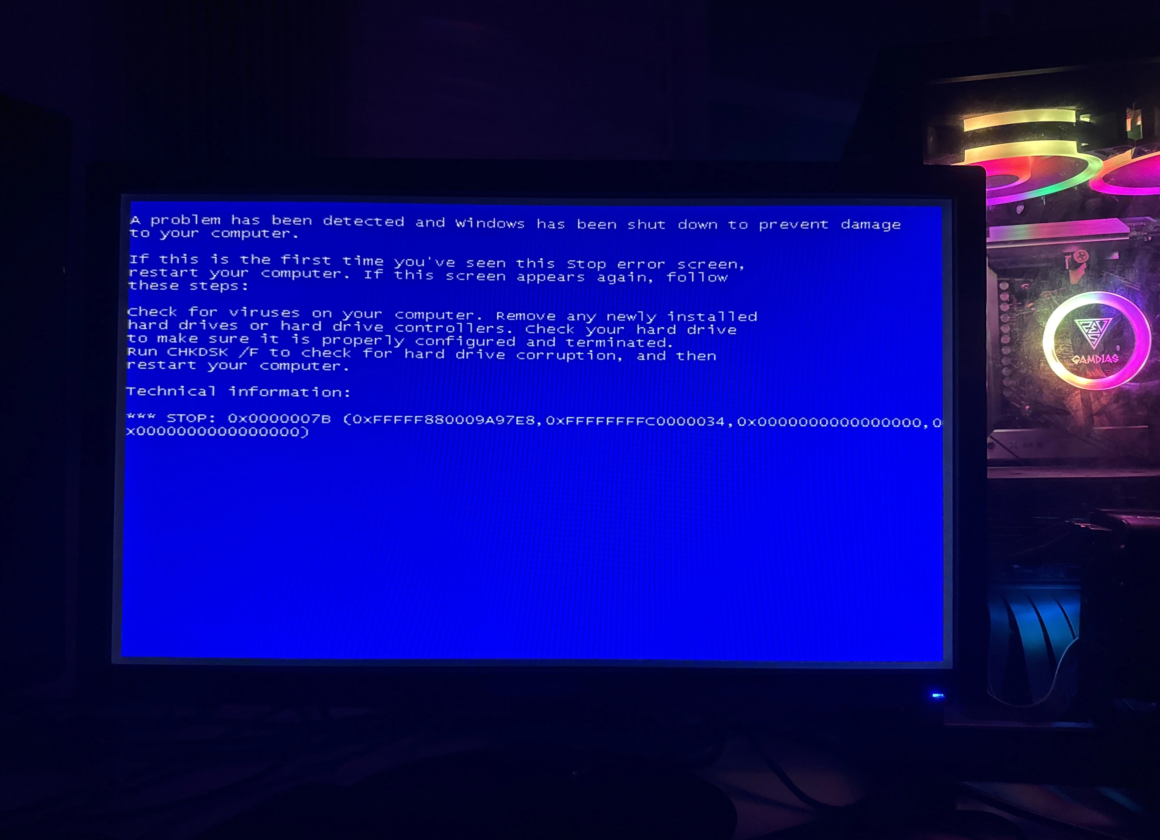 Исправление ошибки 0x0000007b при установке Windows XP
